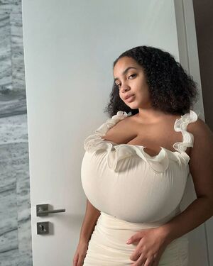 Thegirlinred0 Nude Photos photo 88