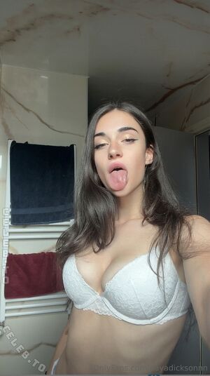 Naya Dickson Nude Photos photo 5
