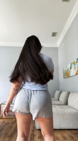 Hariel Ferrari Nude Photos photo 6