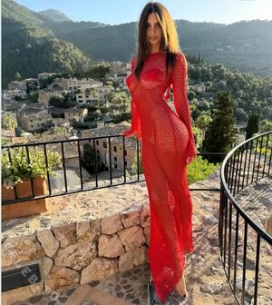 Emily Ratajkowski Nude Photos photo 51