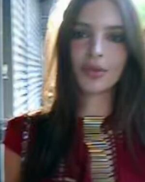 Emily Ratajkowski Nude Photos photo 121