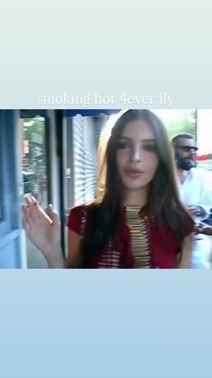 Emily Ratajkowski Nude Photos photo 131