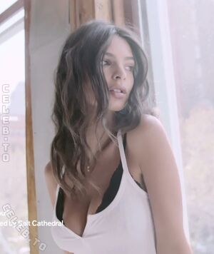Emily Ratajkowski Nude Photos photo 256