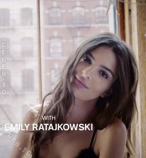 Emily Ratajkowski Nude Photos photo 257