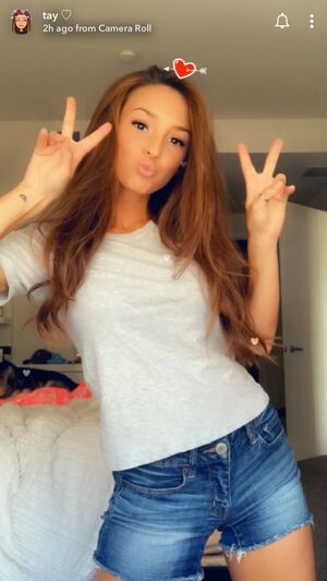 Taylor Alesia Nude Photos photo 34