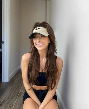 Taylor Alesia Nude Photos photo 43