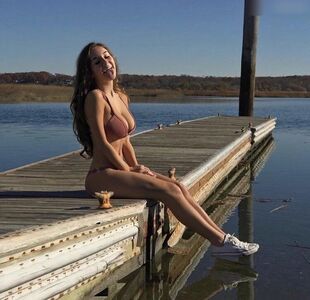 Taylor Alesia Nude Photos photo 179