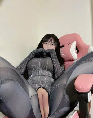 Saizneko Nude Photos photo 51