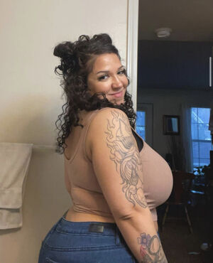 Juicy Jade Nude Photos photo 38