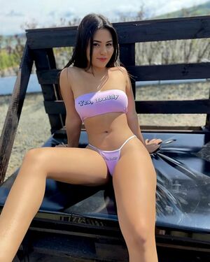 Carolain Rivera Nude Photos photo 13