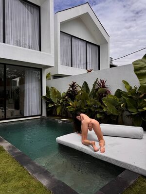 Lyubymy Nude Photos photo 17