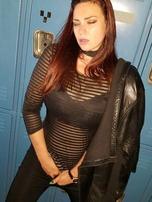 Anaconda Noire Nude Photos photo 15
