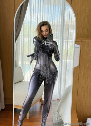 Lilypurr Nude Photos photo 21