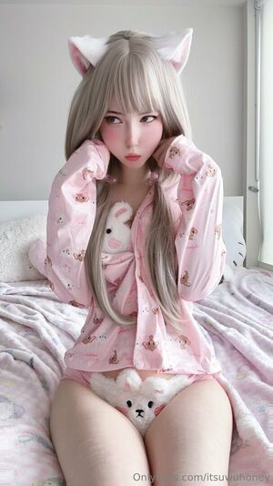 ItsUwUHoney Nude Photos photo 7