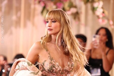 Jennifer Lawrence Nude Photos photo 25