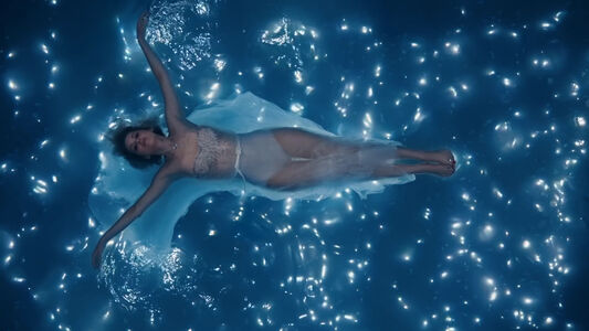Jennifer Lawrence Nude Photos photo 218