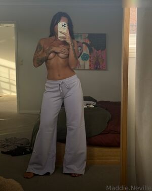 Maddieneville Nude Photos photo 123