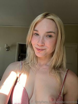 Whoisclaireroos Nude Photos photo 21