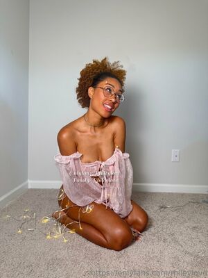 Rhileylove Nude Photos photo 21