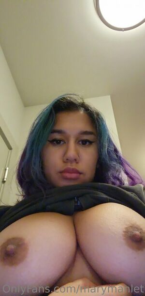 Marymanlet Nude Photos photo 9