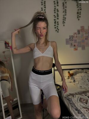 Crazycutelina Nude Photos photo 12