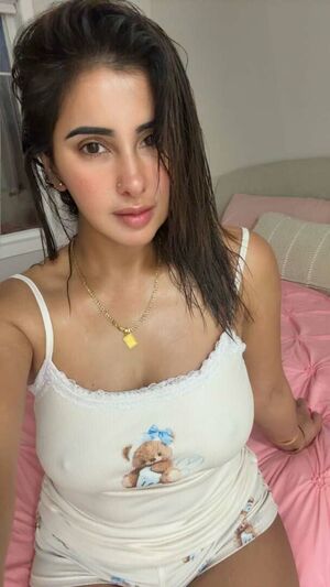 Meetii Kalher Nude Photos photo 34