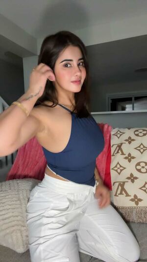 Meetii Kalher Nude Photos photo 38