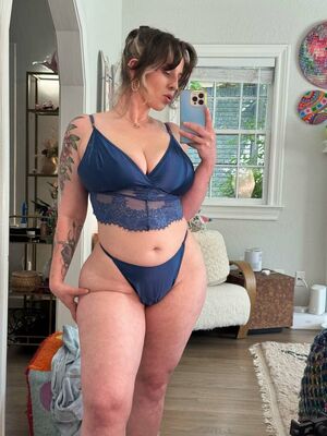 QTsnack Nude Photos photo 21