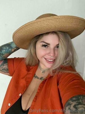 Dilylabloom Nude Photos photo 266