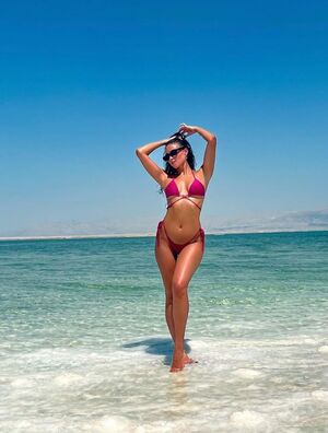 Nicole Dobrikov Nude Photos photo 37