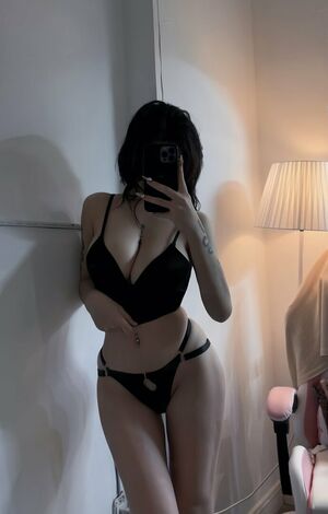 Kim Yen Thor Nude Photos photo 91