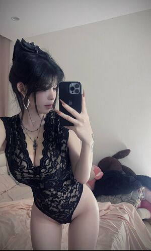 Kim Yen Thor Nude Photos photo 103