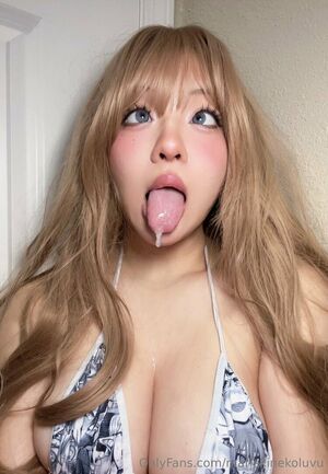 Manekinekoluvu Nude Photos photo 11