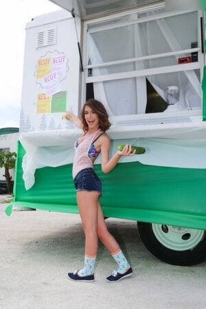 Joseline Kelly Nude Photos photo 196