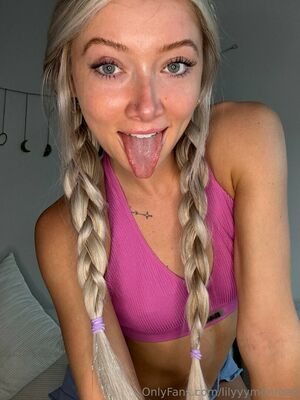 LilyyyMonroee Nude Photos photo 70