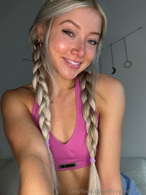 LilyyyMonroee Nude Photos photo 109