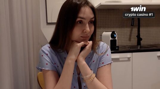 Alinarai Nude Photos photo 48