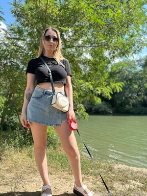 Alinarai Nude Photos photo 150
