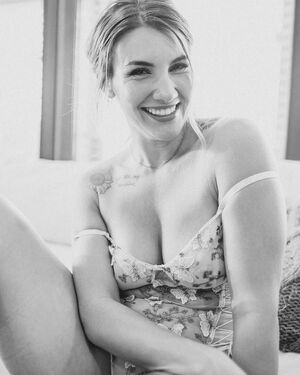 Celia Steele Nude Photos photo 15