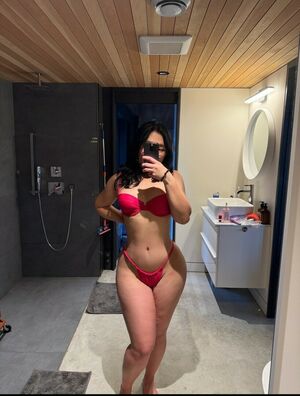 Aroomi Kim Nude Photos photo 194