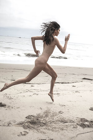 Kendall Jenner Nude Photos photo 10