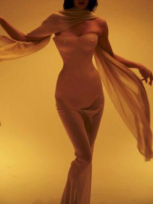Kendall Jenner Nude Photos photo 66