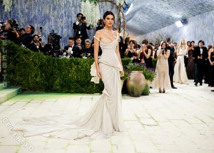 Kendall Jenner Nude Photos photo 73
