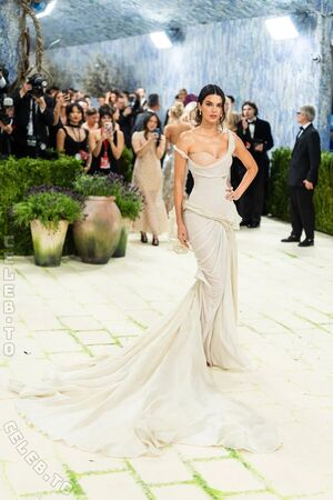 Kendall Jenner Nude Photos photo 79