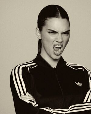 Kendall Jenner Nude Photos photo 198