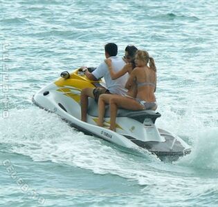 Kendall Jenner Nude Photos photo 229