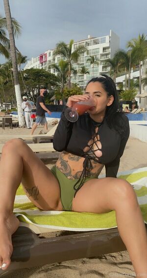 Cassie Curses Nude Photos photo 14