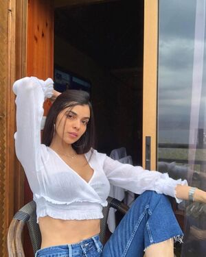 Isabella Obregon Nude Photos photo 2