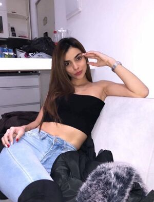 Isabella Obregon Nude Photos photo 3