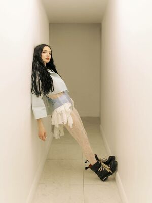Poppy Nude Photos photo 4